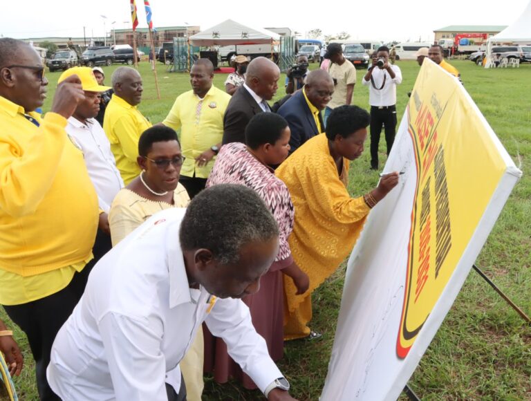 BUNYORO LEADERS ASK MUSEVENI TO ADDRESS 16 DEMANDS