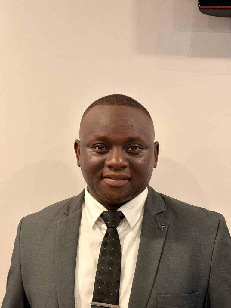 HOW DFCU  BANK IS POWERING MTN MOBILE MONEY AGENTS DURING  WEEKEND  PEAK TIMES