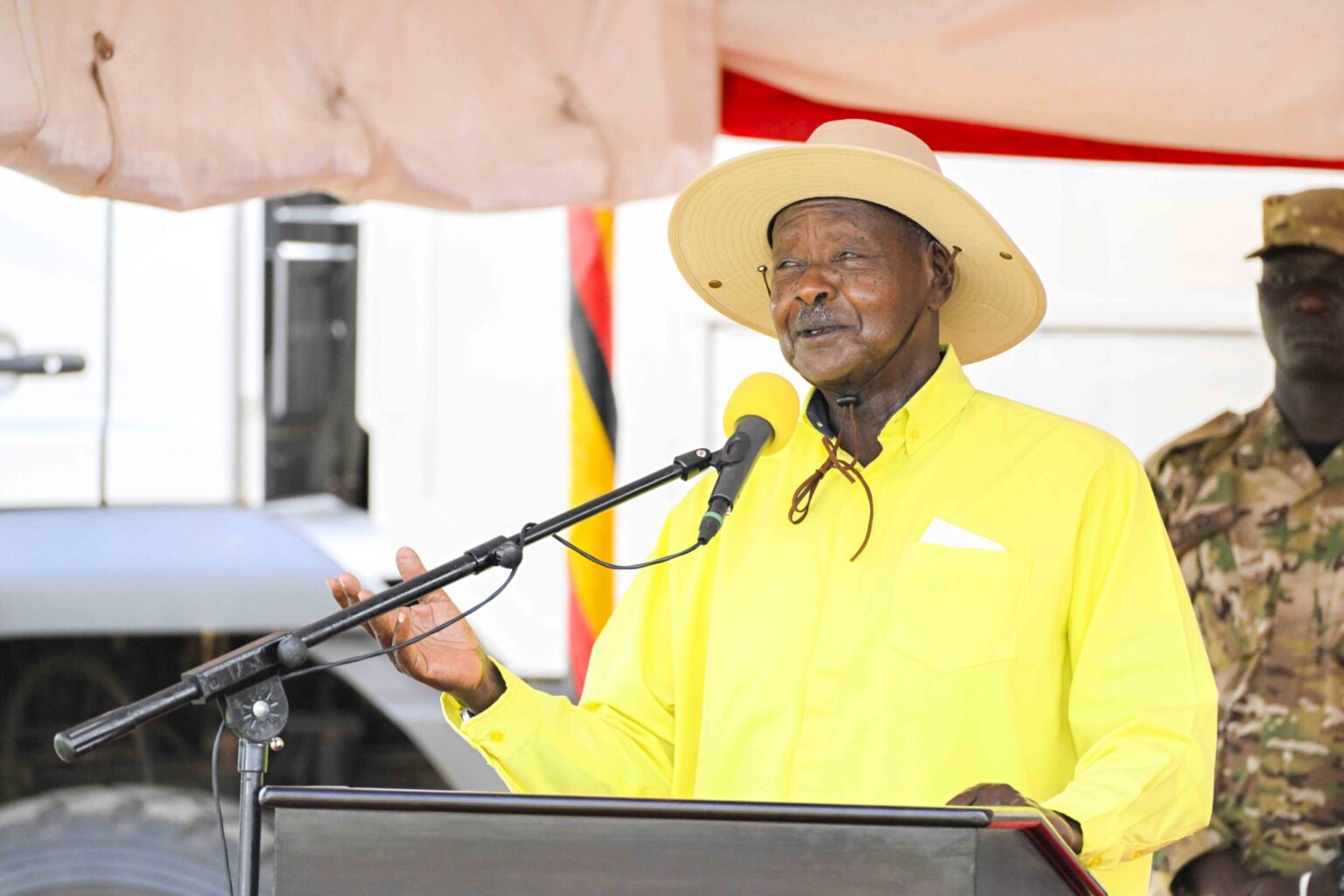 MUSEVENI DIRECTS LOCAL GOVERNMENT MINISTER TO FAST TRACK PDM CONCERNS IN KYENJOJO