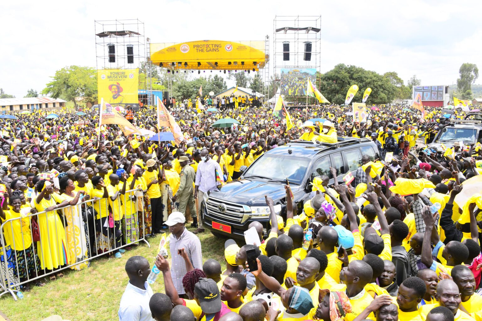 MUSEVENI CALLS ON VOTERS TO SUPPORT NRM AND MAINTAIN PEACE