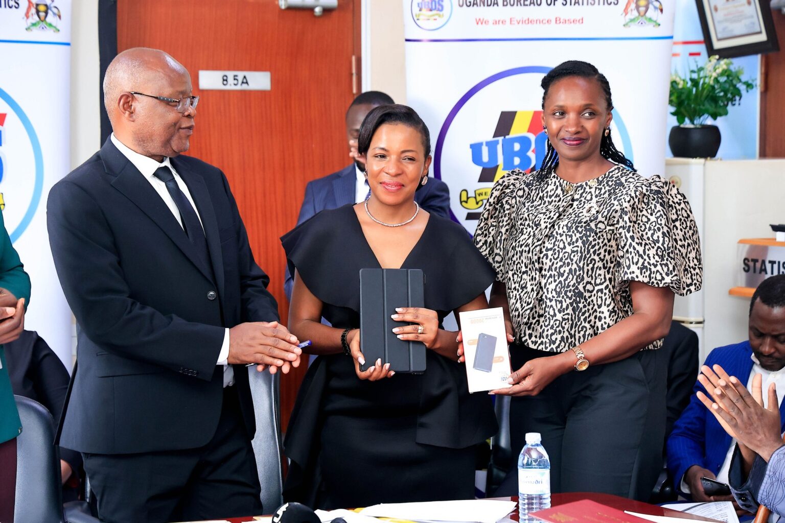 UBOS DONATES 4000 TABLETS TO CULTURAL,RELIGIOUS LEADERS TO IMPROVE STATISTICAL DATA