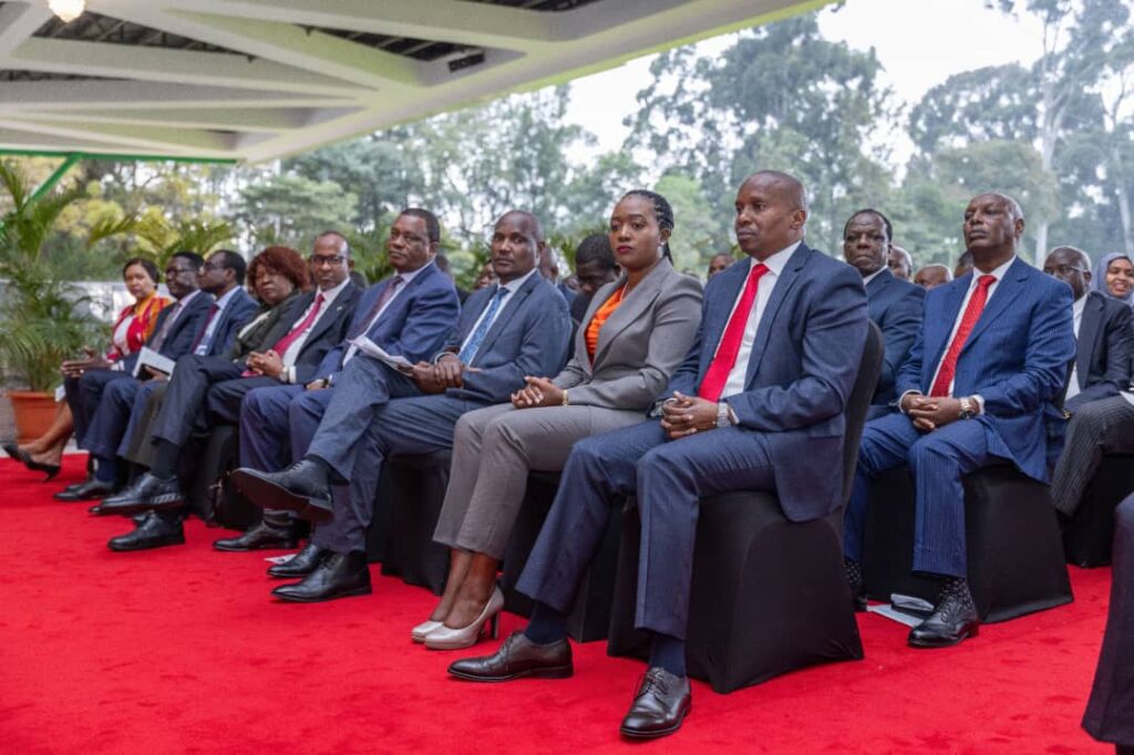 KENYAN PRESIDENT SWEARS IN NEW CABINET MINISTERS