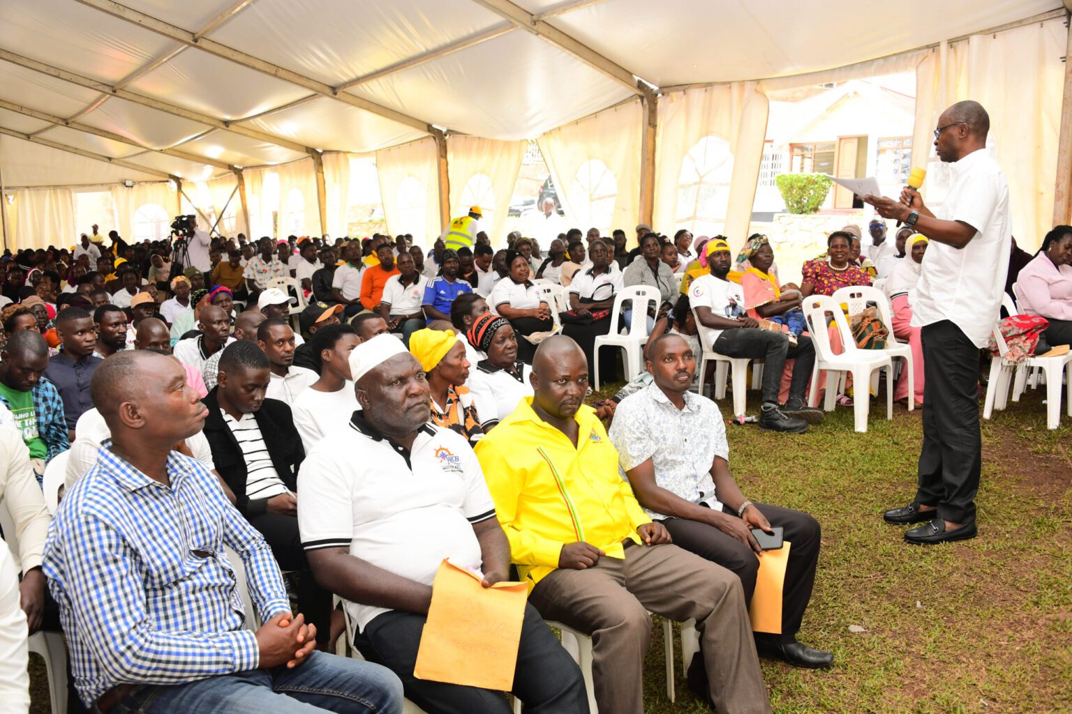 PRESIDENT MUSEVENI INJECTS SHS 150 MILLION IN VENDORS AND YOUTH SACCOS