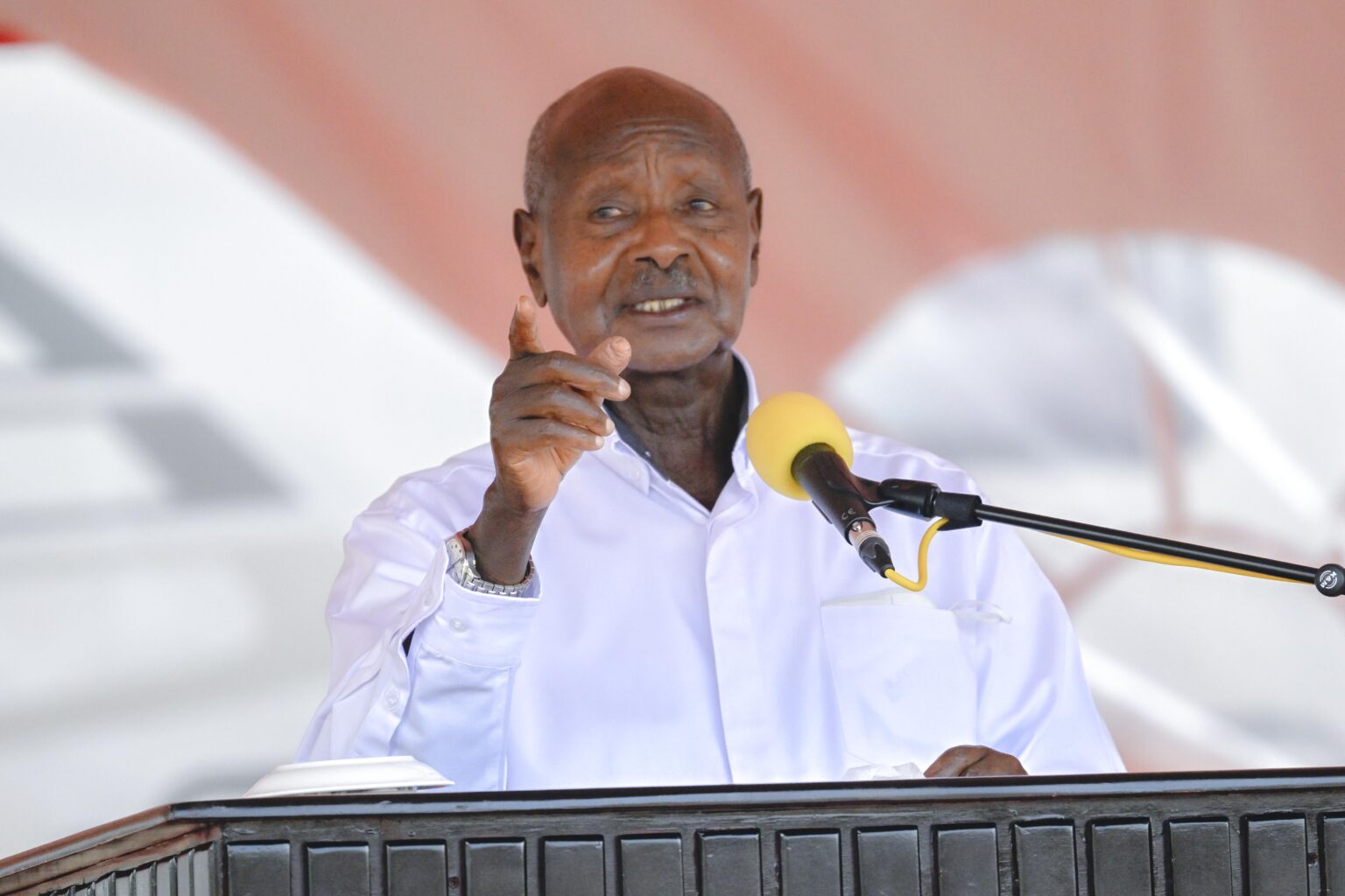 MUSEVENI WARNS LEADERS AGAINST NON-PERFORMANCE