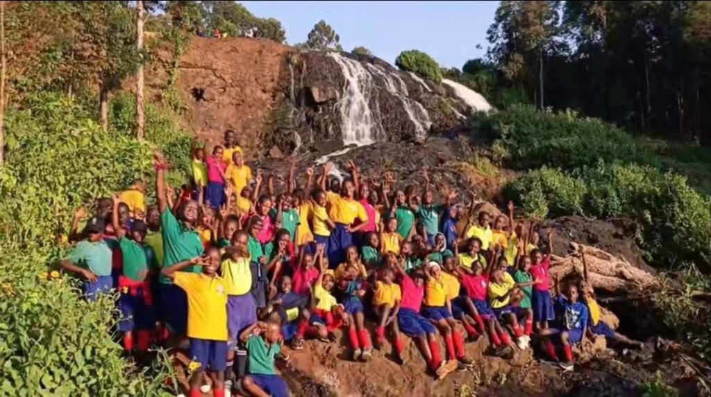 30 PUPILS CRASHED IN KAPCHORWA BUS ACCIDENT